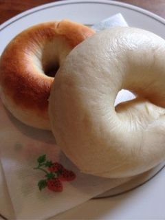 白パン材料でモチモチベーグル-レシピのメイン写真
