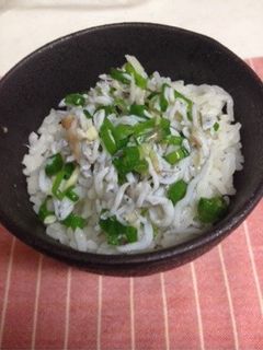 釜あげしらす丼-レシピのメイン写真