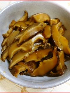 干し椎茸を甘く煮ておく-レシピのメイン写真