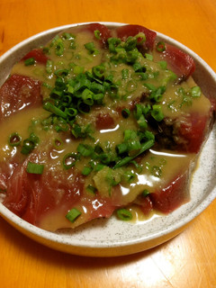 鰹刺し身のにんにく醤油-レシピのメイン写真