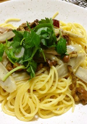ゴボウと豚肉のペペロンチーノ-レシピのメイン写真
