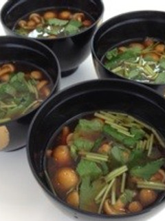なめこと三つ葉の味噌汁-レシピのメイン写真