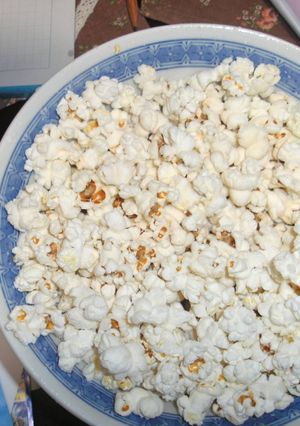 簡単！レンジで塩味ポップコーン-レシピのメイン写真