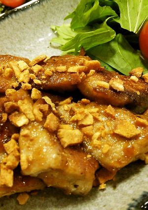 ぶりのｽﾃｰｷにんにくﾁｯﾌﾟ添え♪-レシピのメイン写真