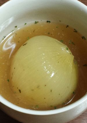 玉ねぎ丸ごとスープ-レシピのメイン写真