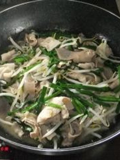 豚バラ肉と安い野菜のみそ煮鍋-レシピのメイン写真