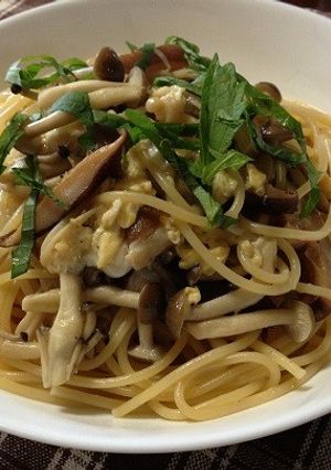 簡単パスタ☆きのこたっぷりの和風カルボ-レシピのメイン写真