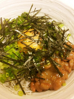 あっという間の三色丼(しらすオクラ納豆)-レシピのメイン写真