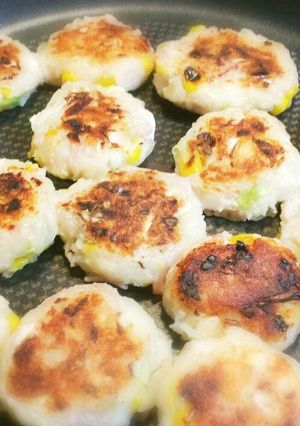 野菜たっぷりいも団子（いももち）-レシピのメイン写真