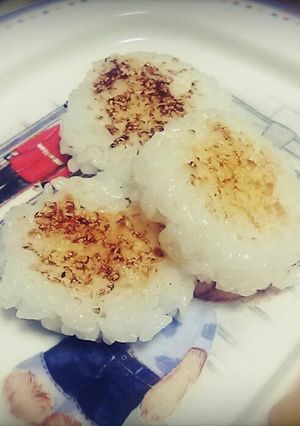 幼児食♪なんちゃって味噌マヨ焼おにぎり-レシピのメイン写真