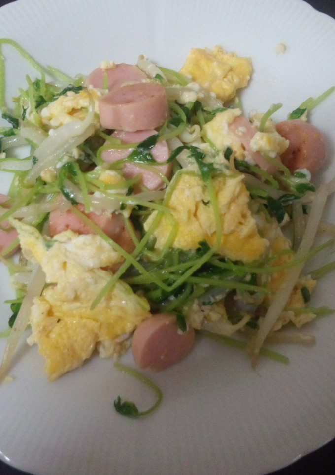 ☆豆苗と魚肉ソーセージで玉子炒め☆-レシピのメイン写真