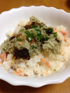 シャケの混ぜご飯☆とろろ昆布のせ-レシピのメイン写真