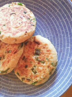 材料はこれだけ☆豆腐とツナのお焼き-レシピのメイン写真