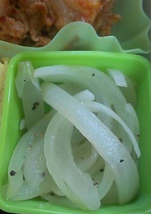 お弁当にレンジで簡単♪玉ねぎのスープ煮風-レシピのメイン写真