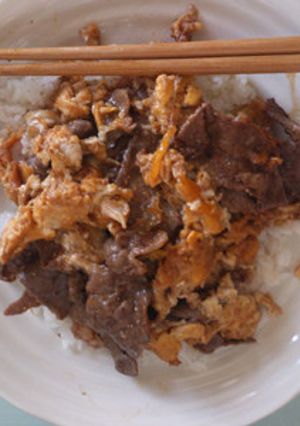 すき焼き丼-レシピのメイン写真