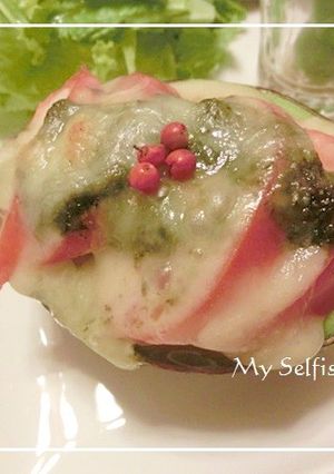 アボカドトマトのジェノバチーズ焼き-レシピのメイン写真
