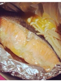 鮭とエノキのホイル焼き♪*°-レシピのメイン写真