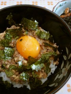 豆腐でカロリーダウン☆簡単肉そぼろ丼-レシピのメイン写真