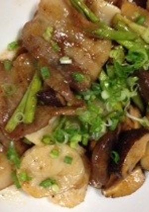 豚バラと椎茸のニンニク醤油炒め-レシピのメイン写真
