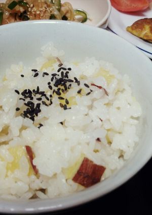 炊飯器でｶﾝﾀﾝ＊さつま芋ごはん-レシピのメイン写真