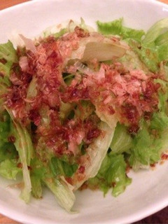 簡単絶品!1玉食べられるレタスサラダ-レシピのメイン写真