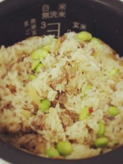 簡単!牛肉とゴボウの混ぜご飯-レシピのメイン写真