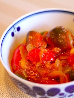 ピーマンとツナのトマト煮込み-レシピのメイン写真