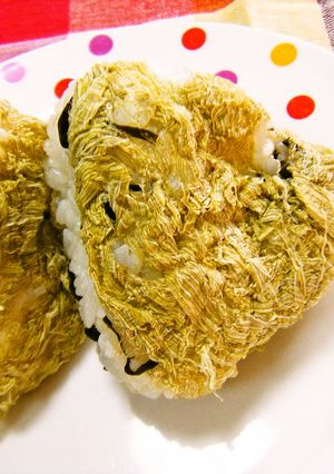 主人が好む＊ダブル昆布のゴマにぎり-レシピのメイン写真