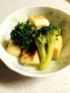 ハンペンとブロッコリーのバタポン炒め-レシピのメイン写真