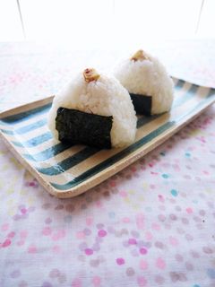 チーズおかかおにぎり-レシピのメイン写真