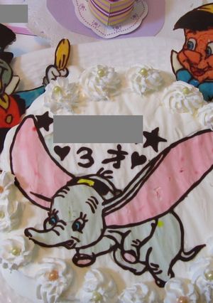 ダンボとピノキオのデコレーションケーキ-レシピのメイン写真