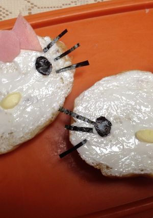 バターロールでキャラ弁キティちゃん♪-レシピのメイン写真