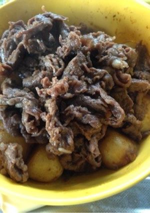 無水鍋でいもとお肉の甘辛煮-レシピのメイン写真