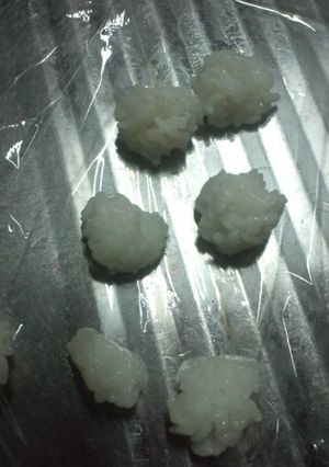 離乳食〜てづかみおにぎり-レシピのメイン写真