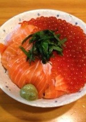 イクラとサーモンの親子丼-レシピのメイン写真