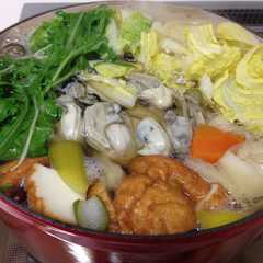 A picture of 寒い季節に♪ほっこりふっくら牡蠣鍋.