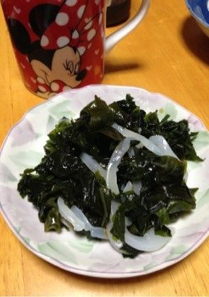 簡単♪ﾐﾈﾗﾙ補給に‼わかめといか和え♡-レシピのメイン写真