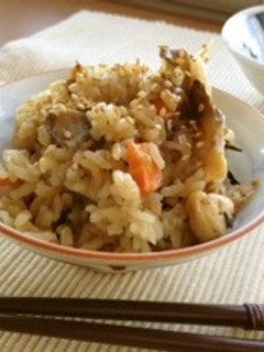 具だくさんの炊き込みご飯-レシピのメイン写真