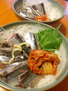 秋刀魚の刺身丼 キムチ添え-レシピのメイン写真