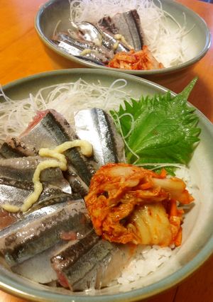 秋刀魚の刺身丼 キムチ添え-レシピのメイン写真