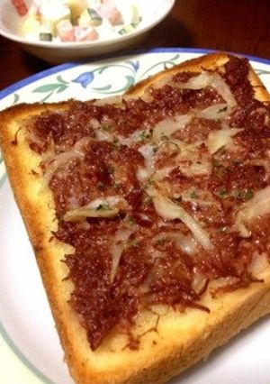 コンビーフオニオントースト-レシピのメイン写真