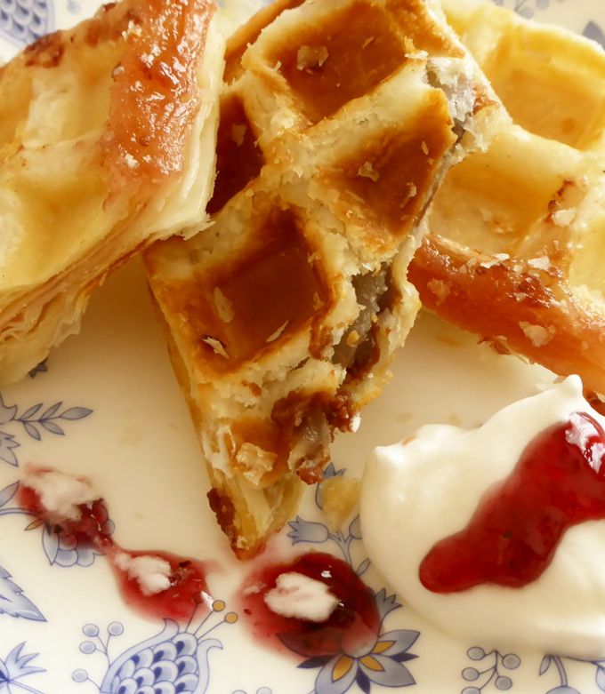 ホットサンドで超簡単！スイーツパイサンド-レシピのメイン写真