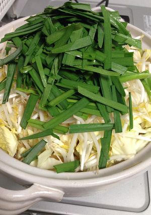 博多出身が作る麺つゆと醤油でモツ鍋-レシピのメイン写真