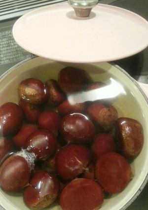 ル・クルーゼで栗を茹でる。-レシピのメイン写真
