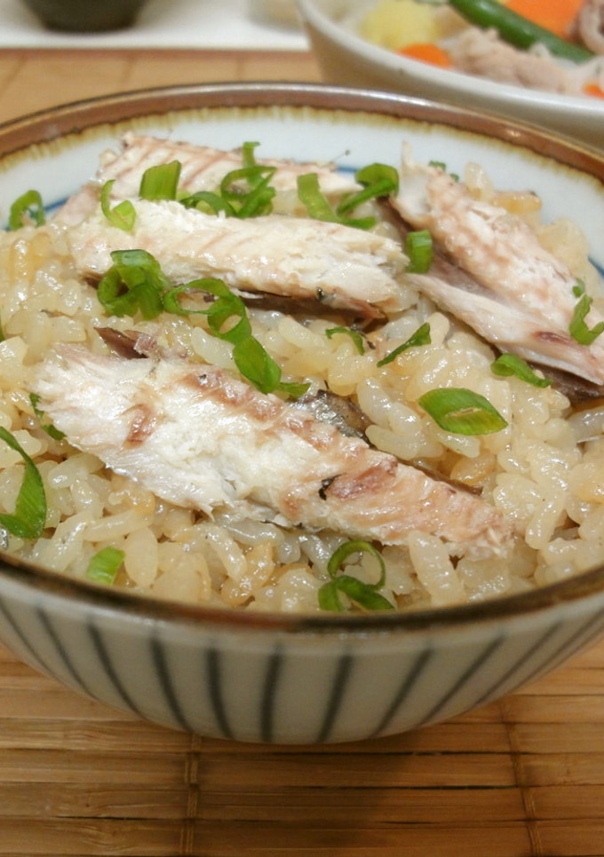 簡単☆秋刀魚の炊き込みご飯-レシピのメイン写真