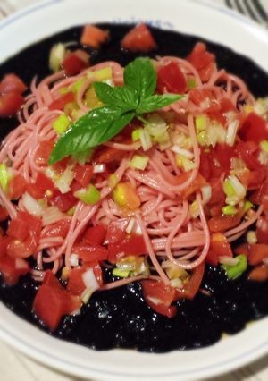 トマトとイカ墨de都農トマトパスタ-レシピのメイン写真