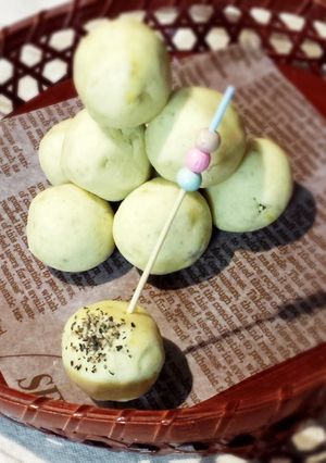 栗とクリチのラムレーズンボール-レシピのメイン写真