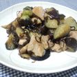 【簡単】鶏ももとナスの塩こんぶ炒め
