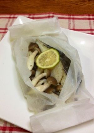 レンジで☆しめじたっぶり！たらの包み蒸し-レシピのメイン写真