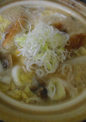 土鍋で残った餃子入り味噌汁-レシピのメイン写真